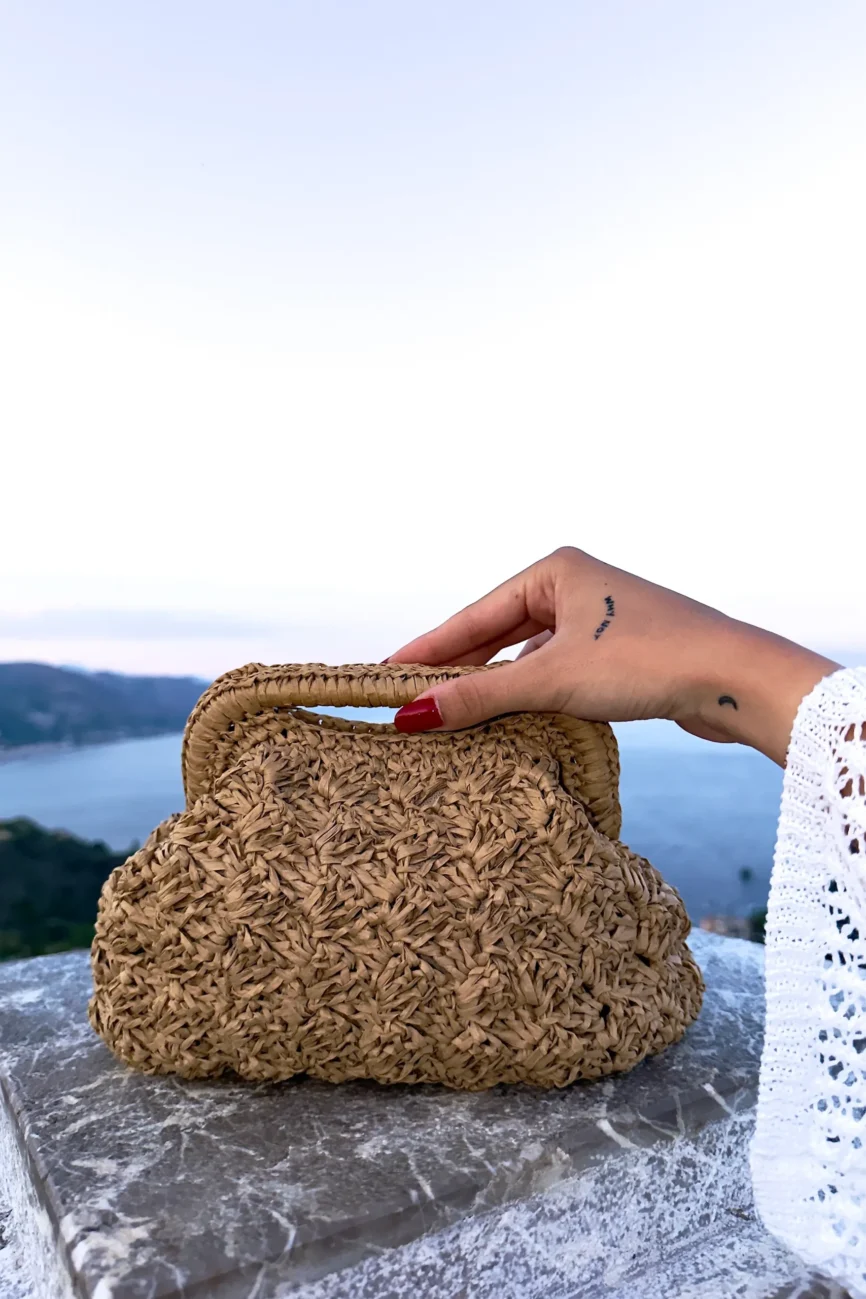 Duna - Borsa clutch grande in rafia naturale realizzata a mano
